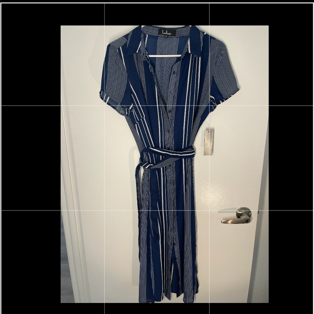 Lulu’s Blue Casual Striped Dress Size Medium